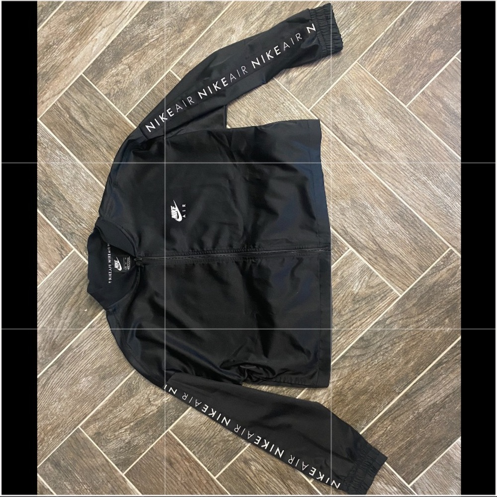 NIKE SATIN CROP JACKET NWOT